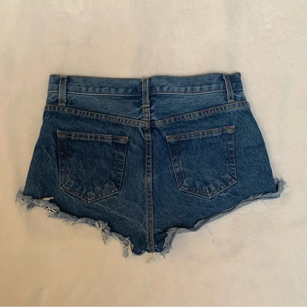 Brandy Melville John Gault High Waisted Cotton Denim Cutoff Jean Shorts Size M - Picture 2 of 4